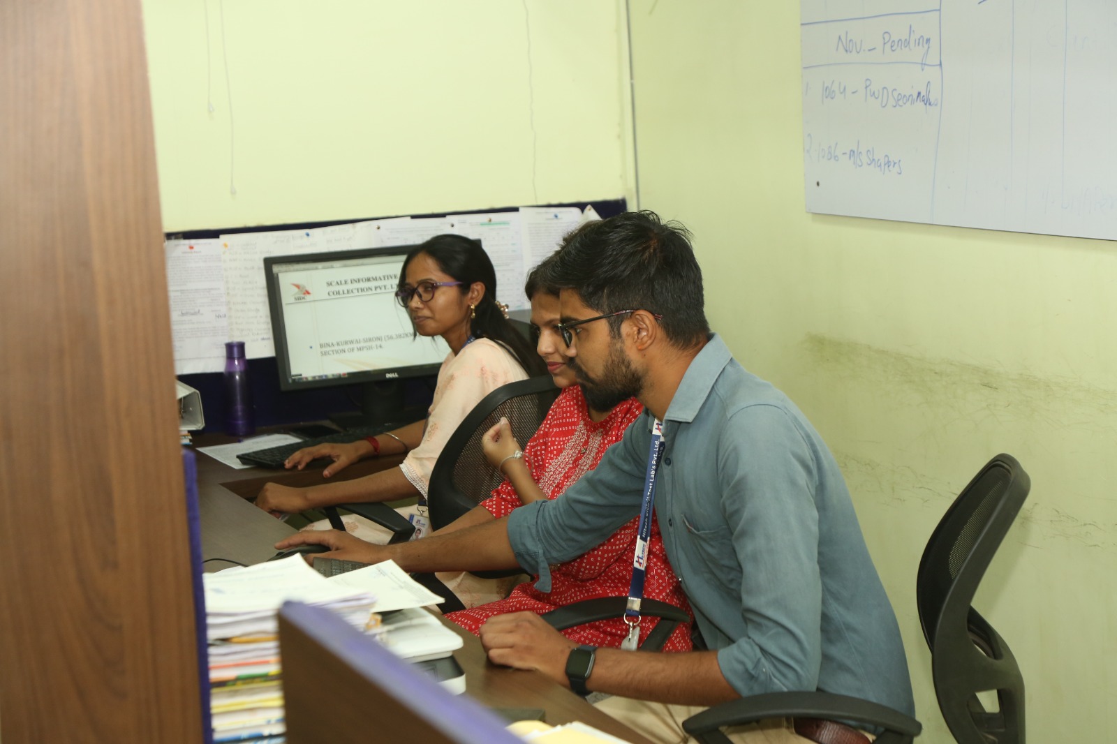 Reporting Staff Hitech
